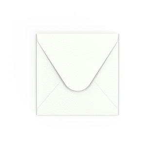 Biela obálka s kladivkovou štruktúrou 110x100 mm