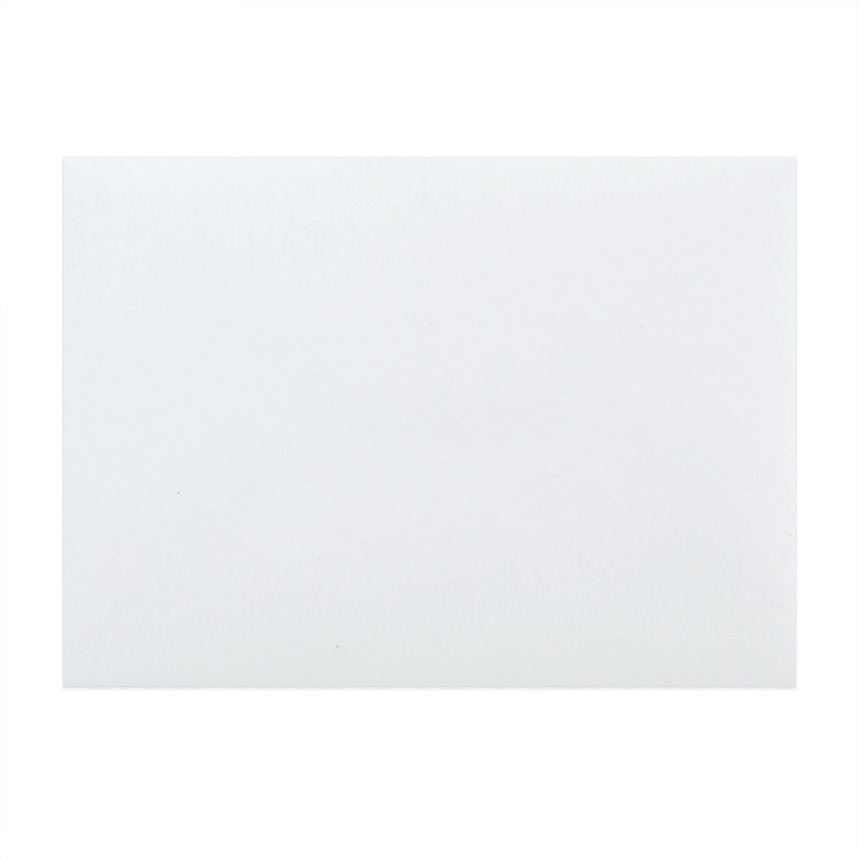 Biele obálky z recyklovaného papiera