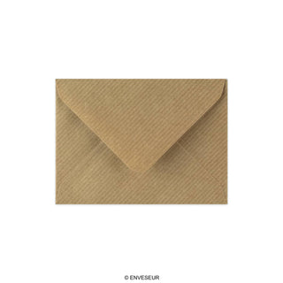 82x113 mm (C7) Hnedá obálka s rebrovaným vzorom