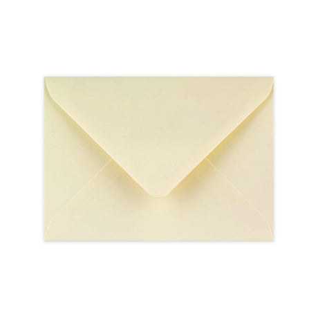 114x162 mm (C6) Slonovinová obálka s hladkým povrchom